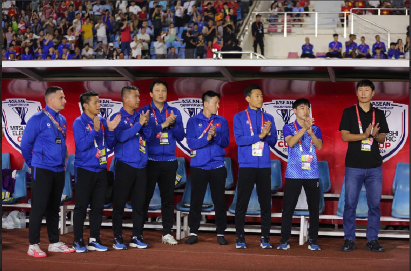 tuyen-viet-nam-co-qua-nhieu-nhac-truong
